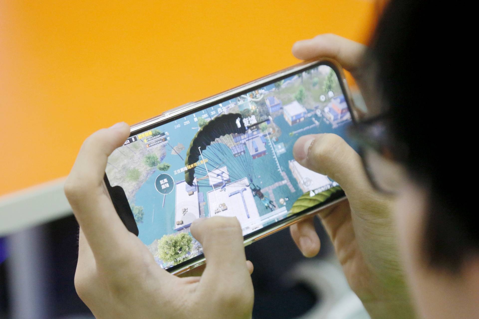 探秘武汉电竞学校录取条件:兴趣班开启电竞梦想,附电竞学校排行榜与在线报名指南
